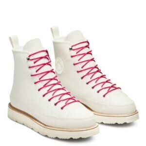 NEW Converse Leather Terrain Platform Boot in Egret, Women's 61/2